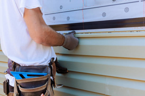 Trusted Emergency Siding Repair service in Copiague, NY - Squared Siding